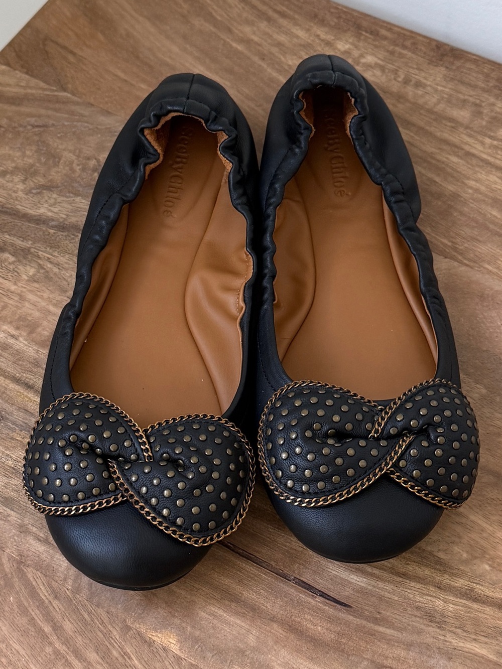 See By Chloé Black and Tan Leather Ballet Flats